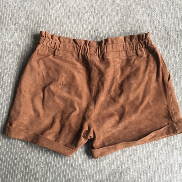 Shorts - Picture 2 of 4